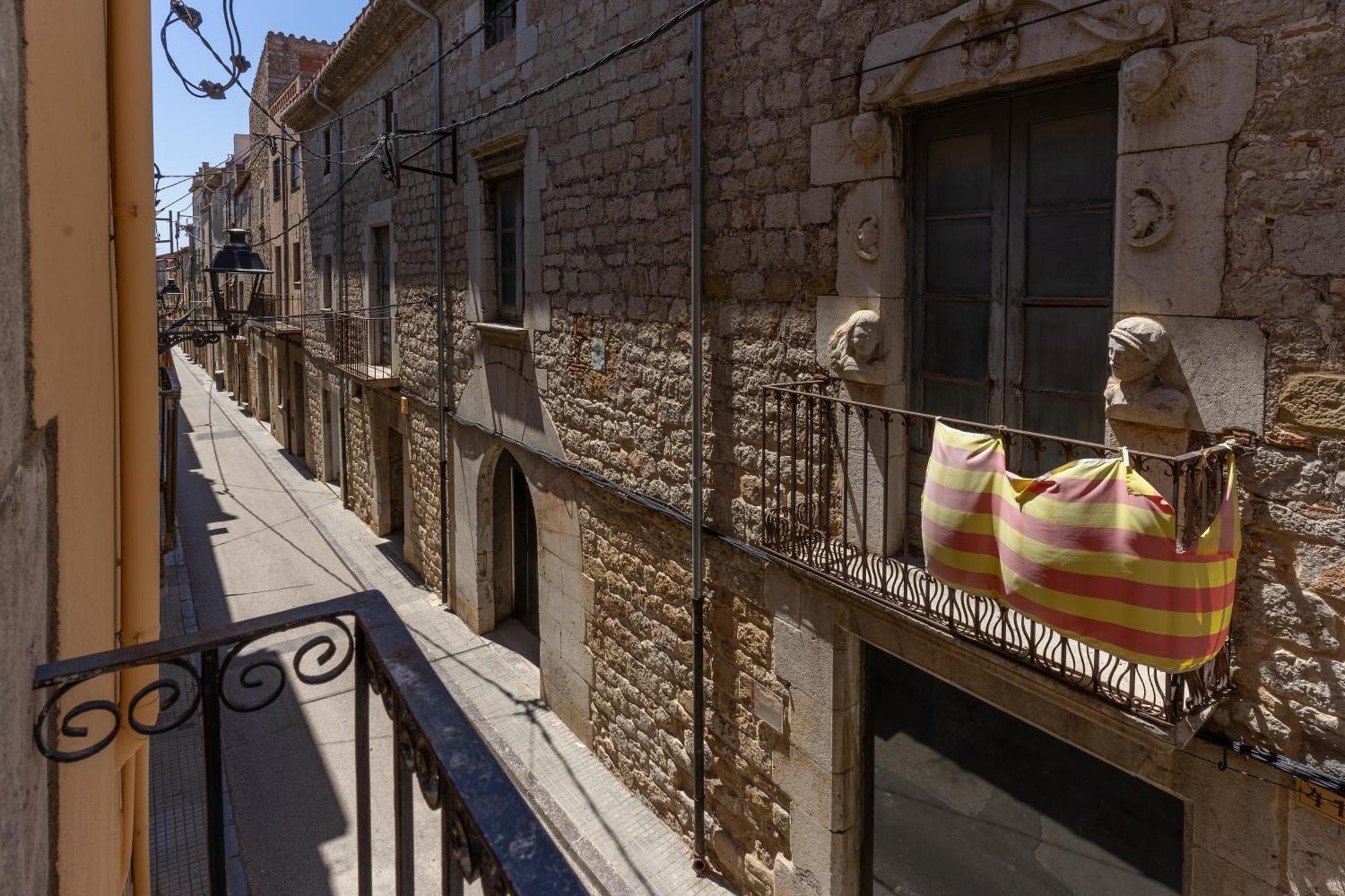 Empordanna, Apartamento Con Encanto En El Corazon Del Emporda Torroella De Montgri Bagian luar foto