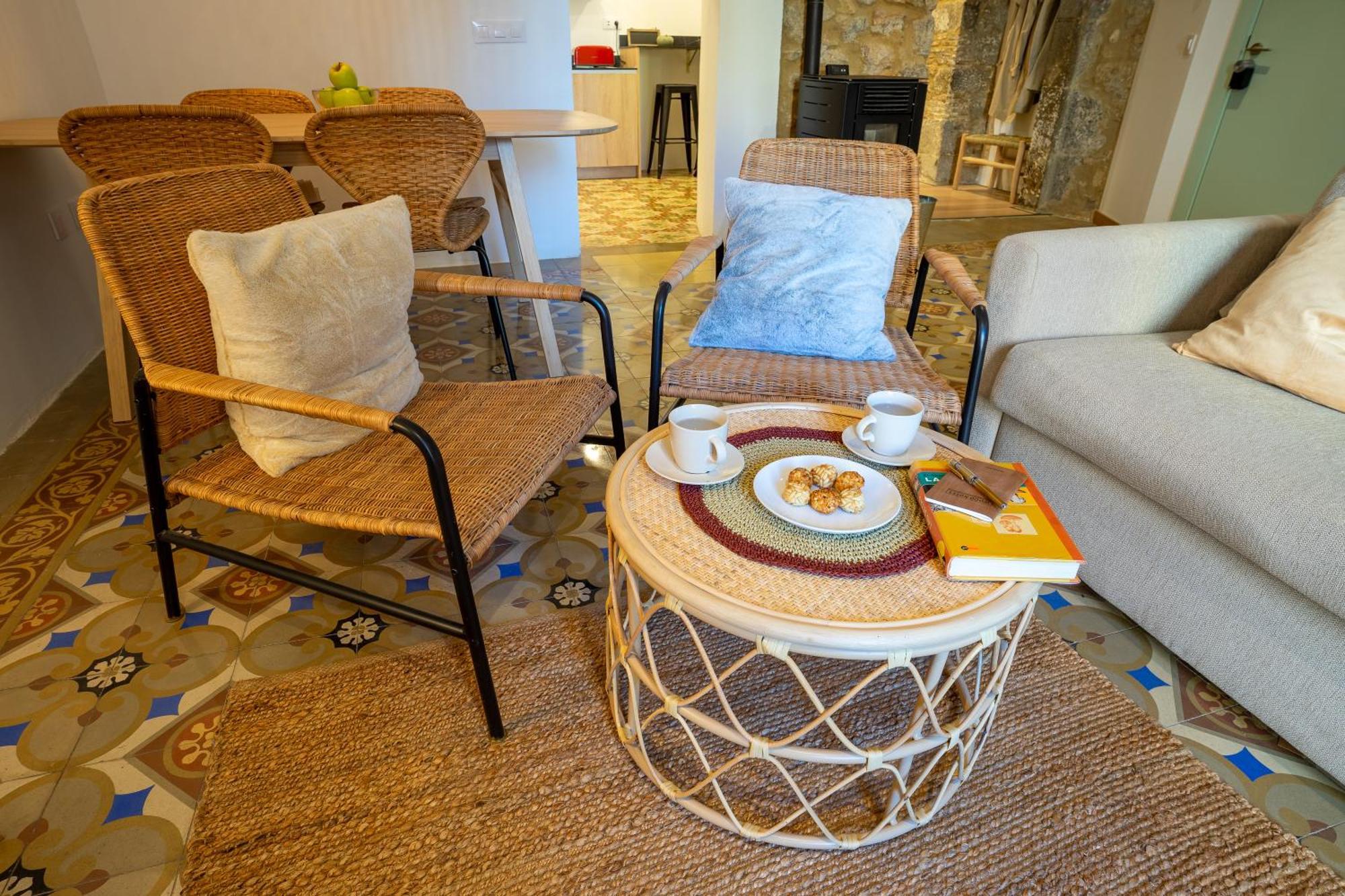 Empordanna, Apartamento Con Encanto En El Corazon Del Emporda Torroella De Montgri Bagian luar foto