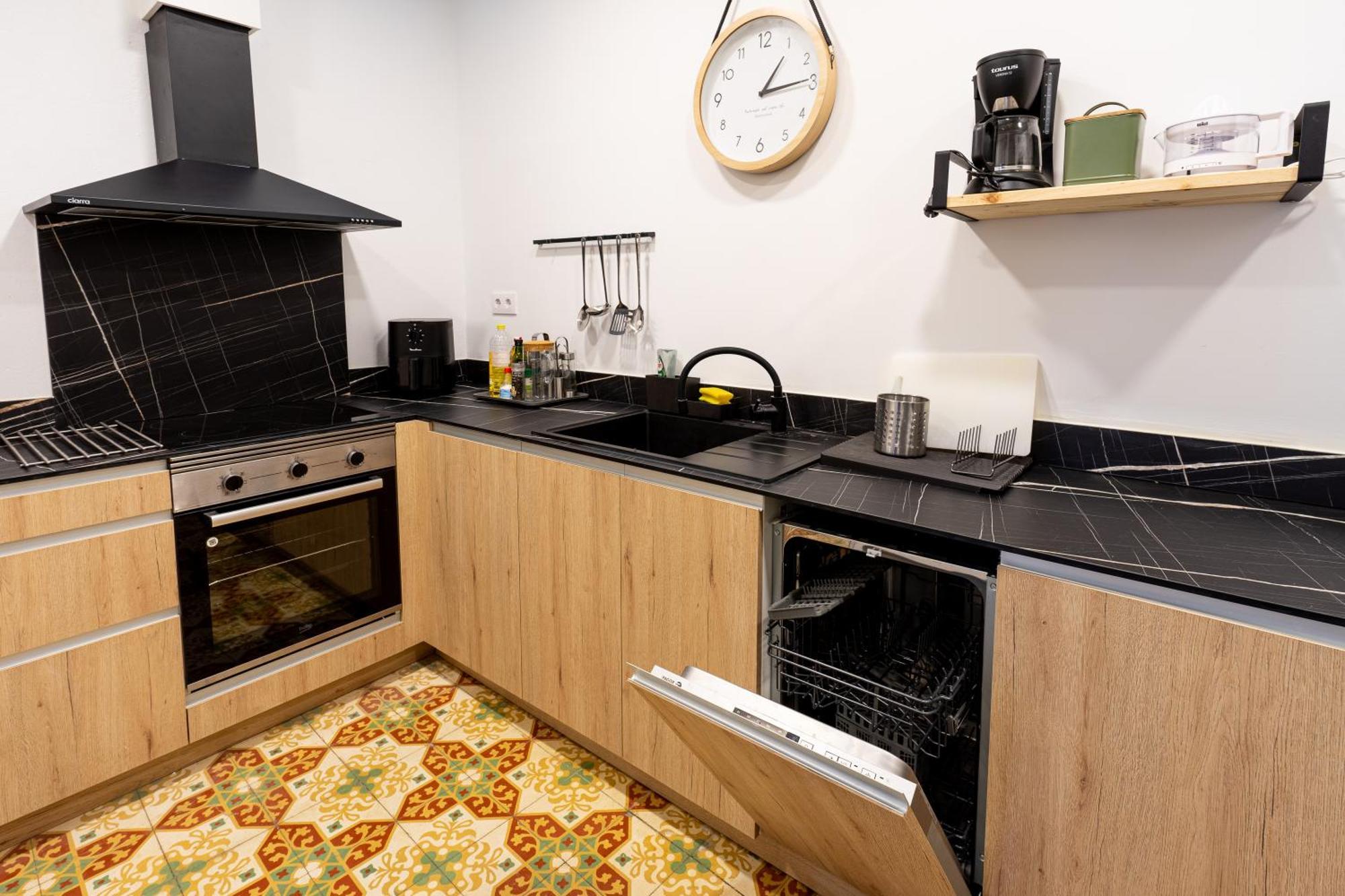 Empordanna, Apartamento Con Encanto En El Corazon Del Emporda Torroella De Montgri Bagian luar foto