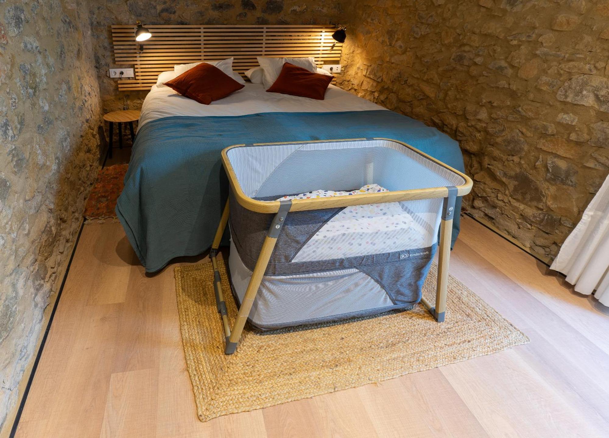 Empordanna, Apartamento Con Encanto En El Corazon Del Emporda Torroella De Montgri Bagian luar foto